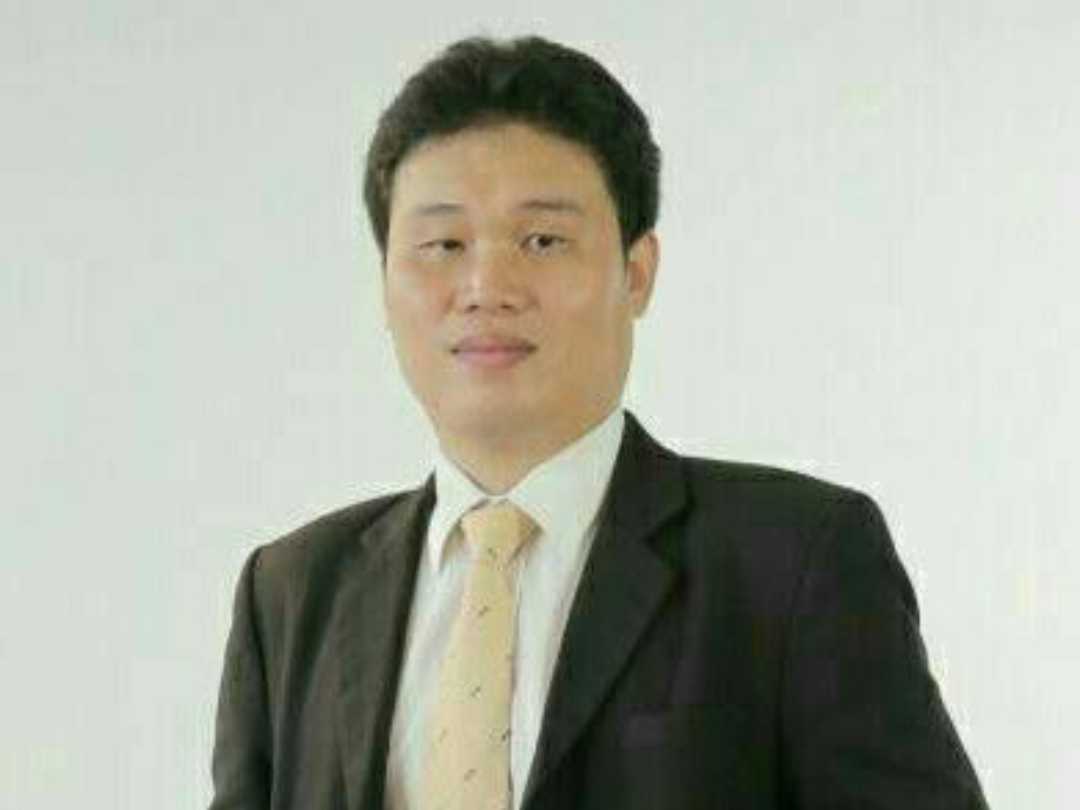 นายสุรเชษฐ์ พิบูลอุดมพรกุล